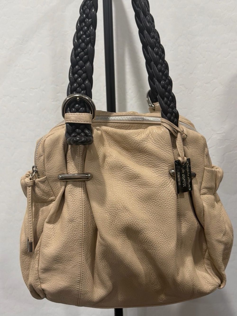 Alessadra biagotti for giotti pebbled leather slouchy bag